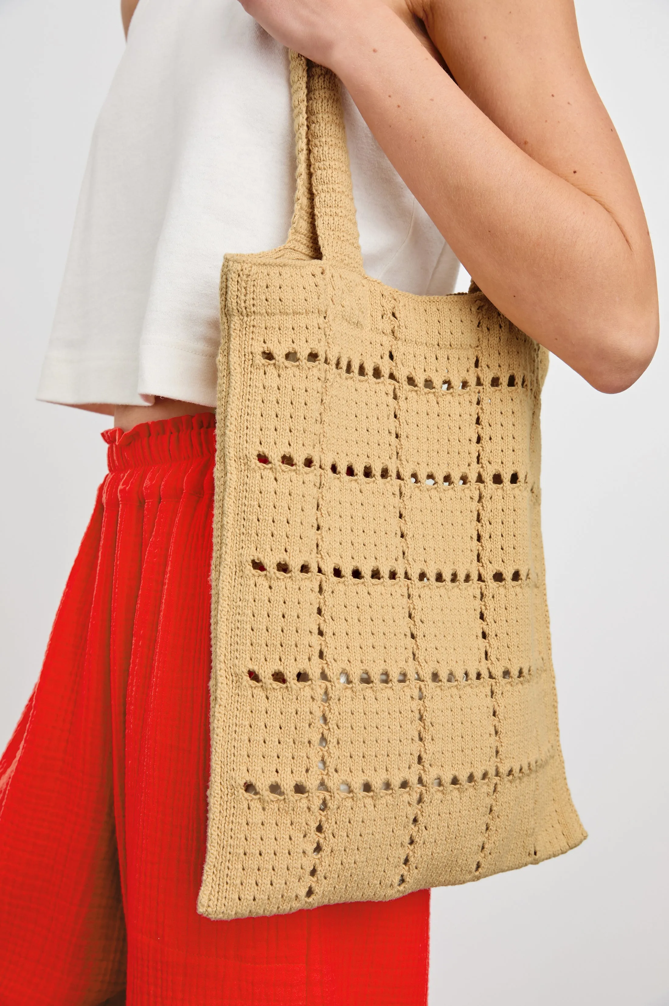 CROCHET TOTE - RATTAN