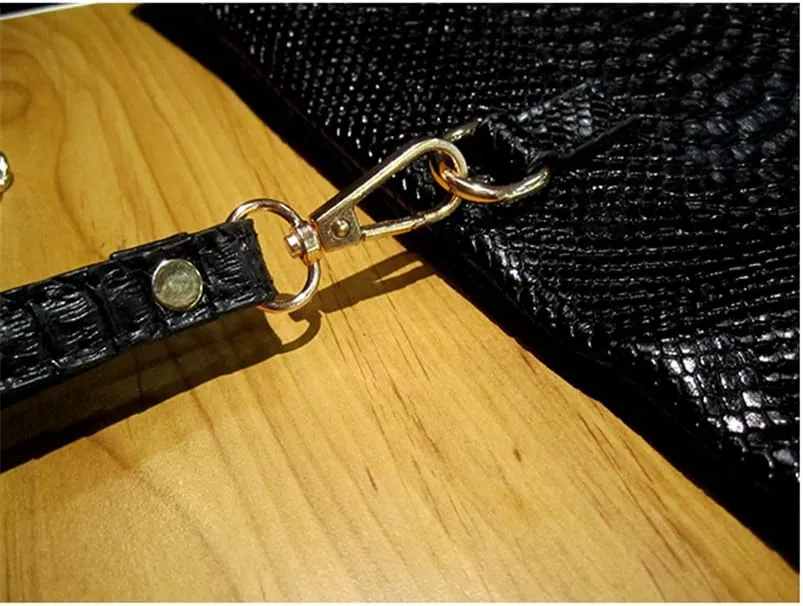Fashion Snakeskin Envelop Clutch Purse Retro Oversized Handbags for Women