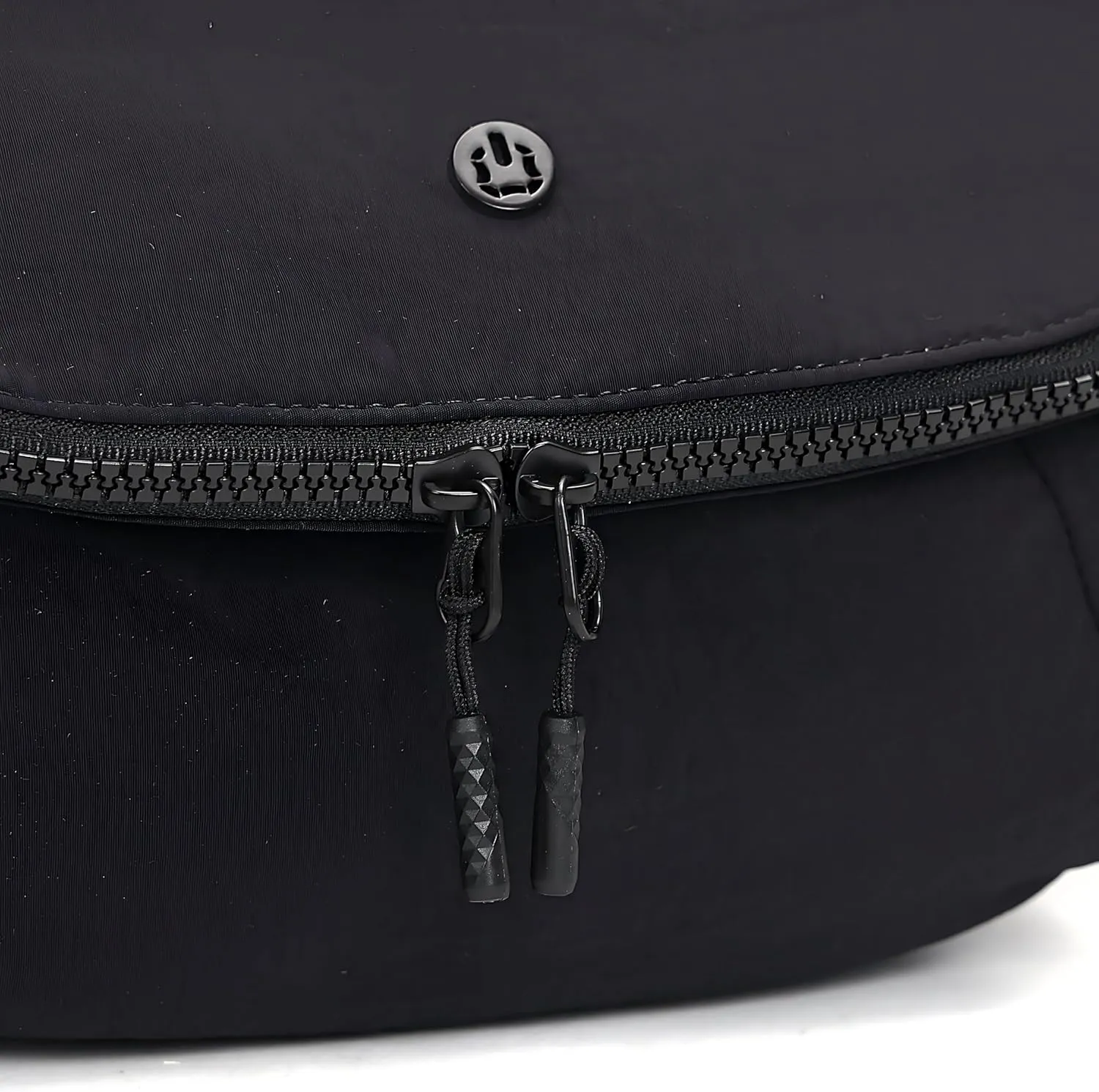Nylon Crescent Crossbody Purses Bag Fanny Packs Sling Waist Bag Unisex Purse Causal Chest Water Proof with Adjustable Strap Birthday Gifts(Black)