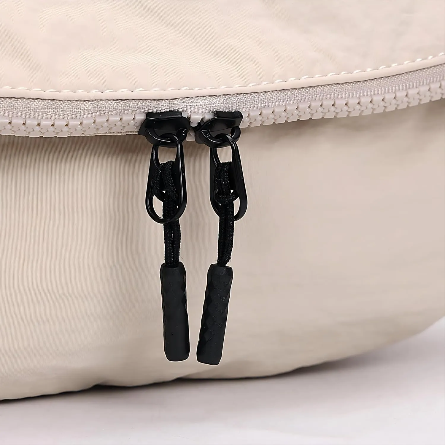 Nylon Crescent Crossbody Purses Bag Fanny Packs Sling Waist Bag Unisex Purse Causal Chest Water Proof with Adjustable Strap Birthday Gifts(White)
