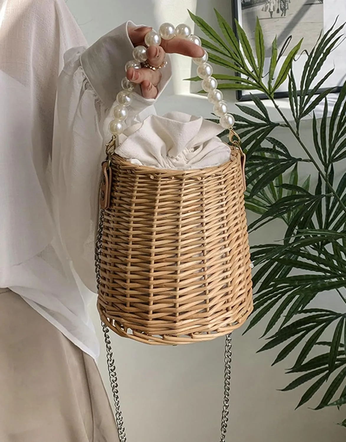 Pearl Crossbody Bucket Handbag Handwoven Mini Straw Basket Vintage Beach Bag Satchel Style Travel Vacation Daily Use