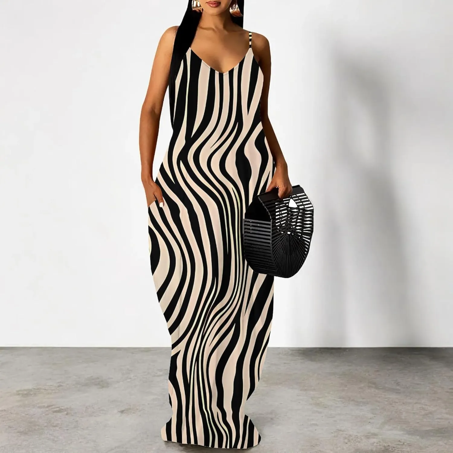 Plus Size Dress for Women 2024 Casual Sleeveless Sundress Loose Spaghetti Strap Long Summer Beach Maxi Dress with Pockets