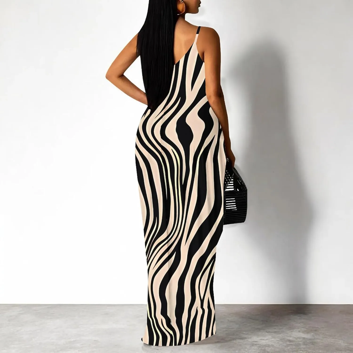 Plus Size Dress for Women 2024 Casual Sleeveless Sundress Loose Spaghetti Strap Long Summer Beach Maxi Dress with Pockets