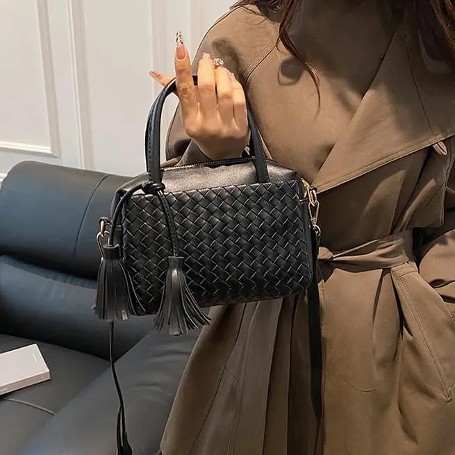 Woven Crossbody Bags for Women Leather Tote Bag Purse Top Handle Handbag Quilted Braided Hobo Purses with Tassel (Black)